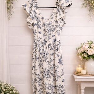 Francesca's Collections Blue and White Floral Midi Dress